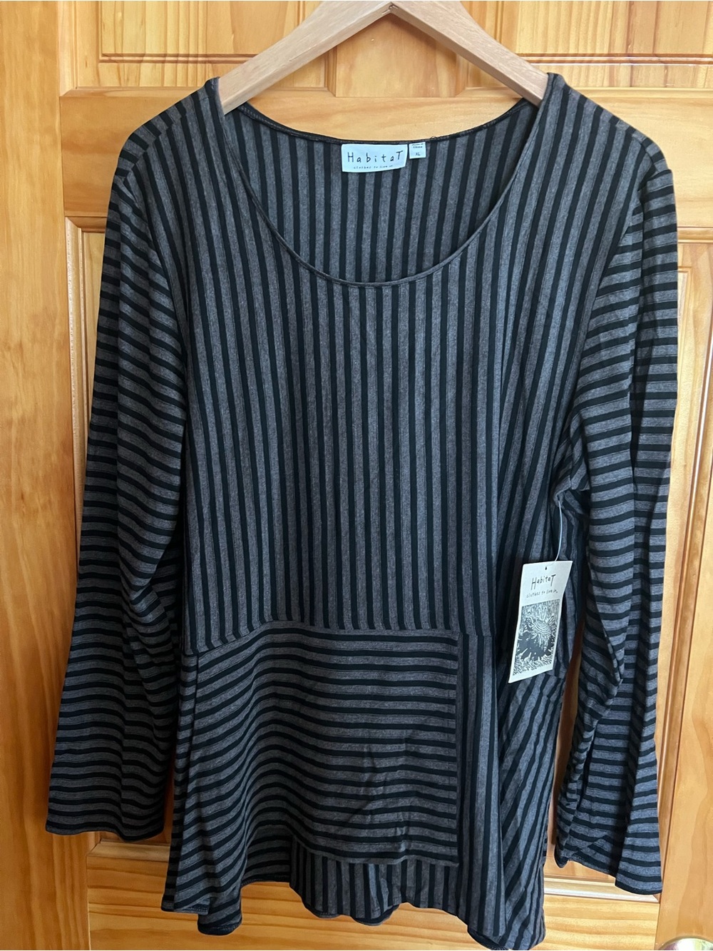 Habitat Black & Gray Vertical Stripe Long-Sleeve Women's Top